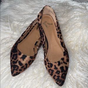 Cheetah print flats: Report (W7)